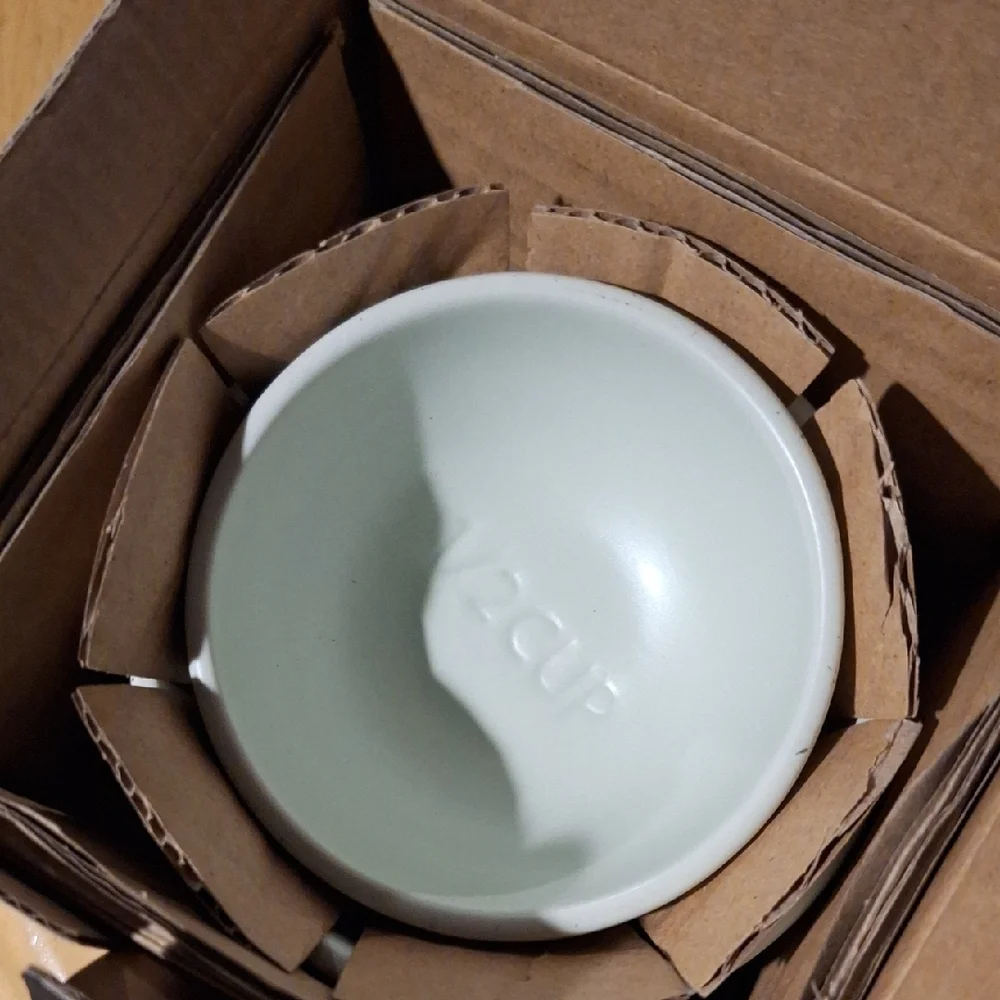 New in Box Greg Natale Ceramic Measuring Cup‎ Set Light Green